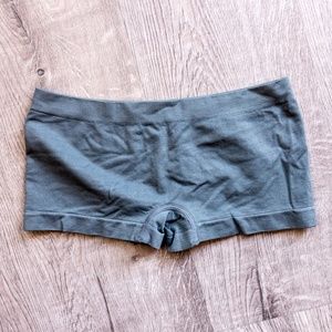 Boy shorts undies NWOT